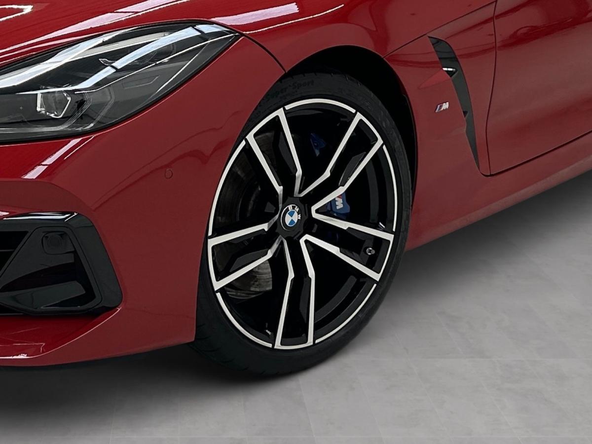 BMW Z4 sDrive20i mit Detailansicht auf die Felgen