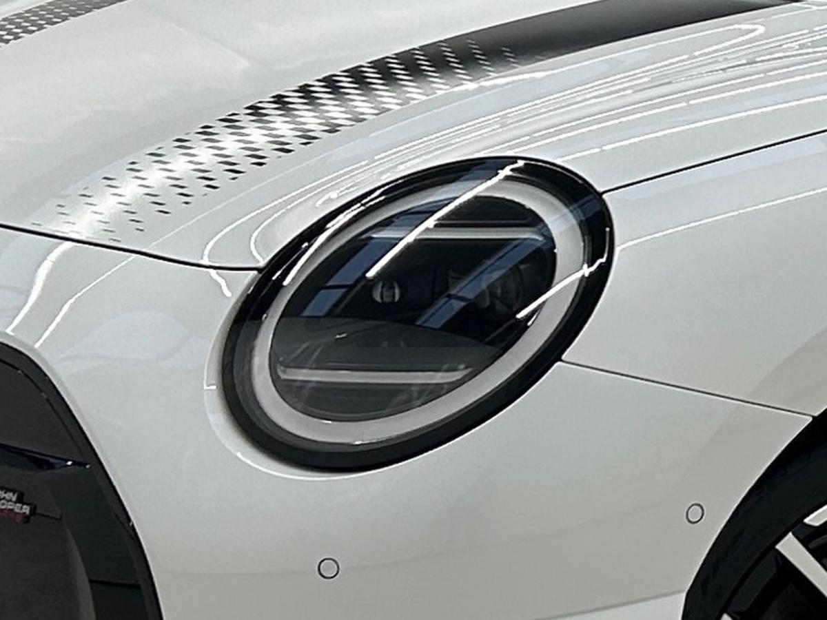 Originalaufnahme des Fahrzeugs Originalaufnahme des Fahrzeugs