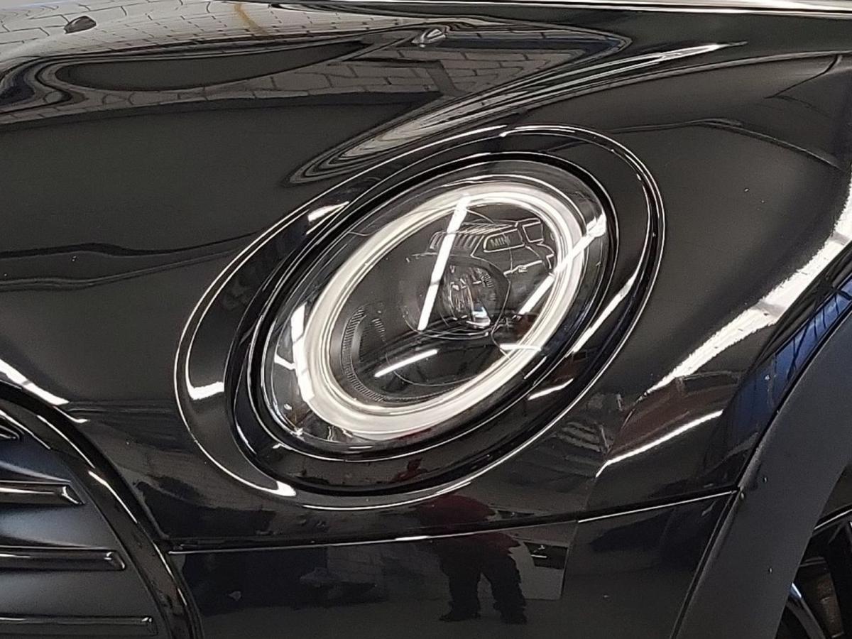 Originalaufnahme des Fahrzeugs Originalaufnahme des Fahrzeugs