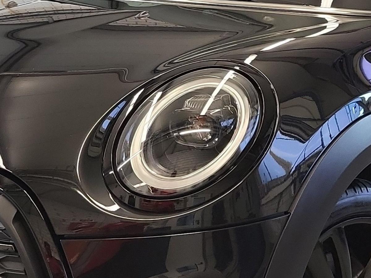 Originalaufnahme des Fahrzeugs Originalaufnahme des Fahrzeugs