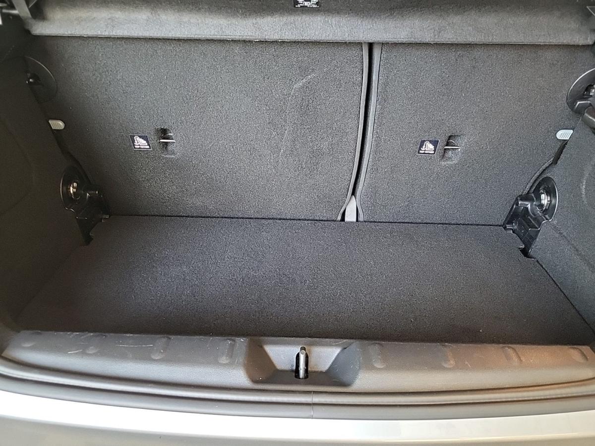 Originalaufnahme des Fahrzeugs Originalaufnahme des Fahrzeugs