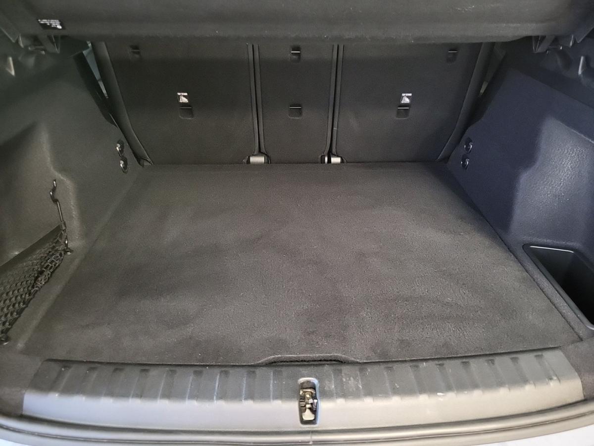 Originalaufnahme des Fahrzeugs Originalaufnahme des Fahrzeugs