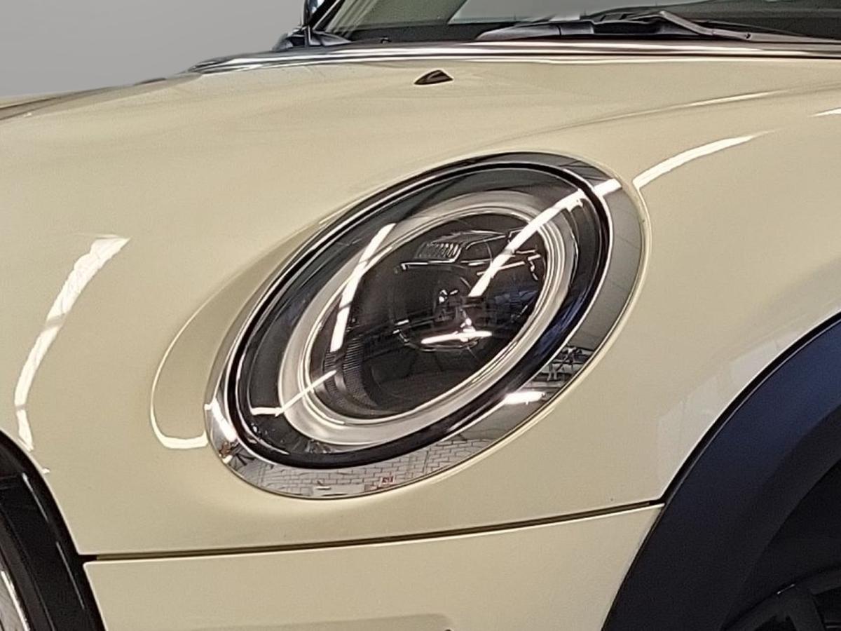 Originalaufnahme des Fahrzeugs Originalaufnahme des Fahrzeugs