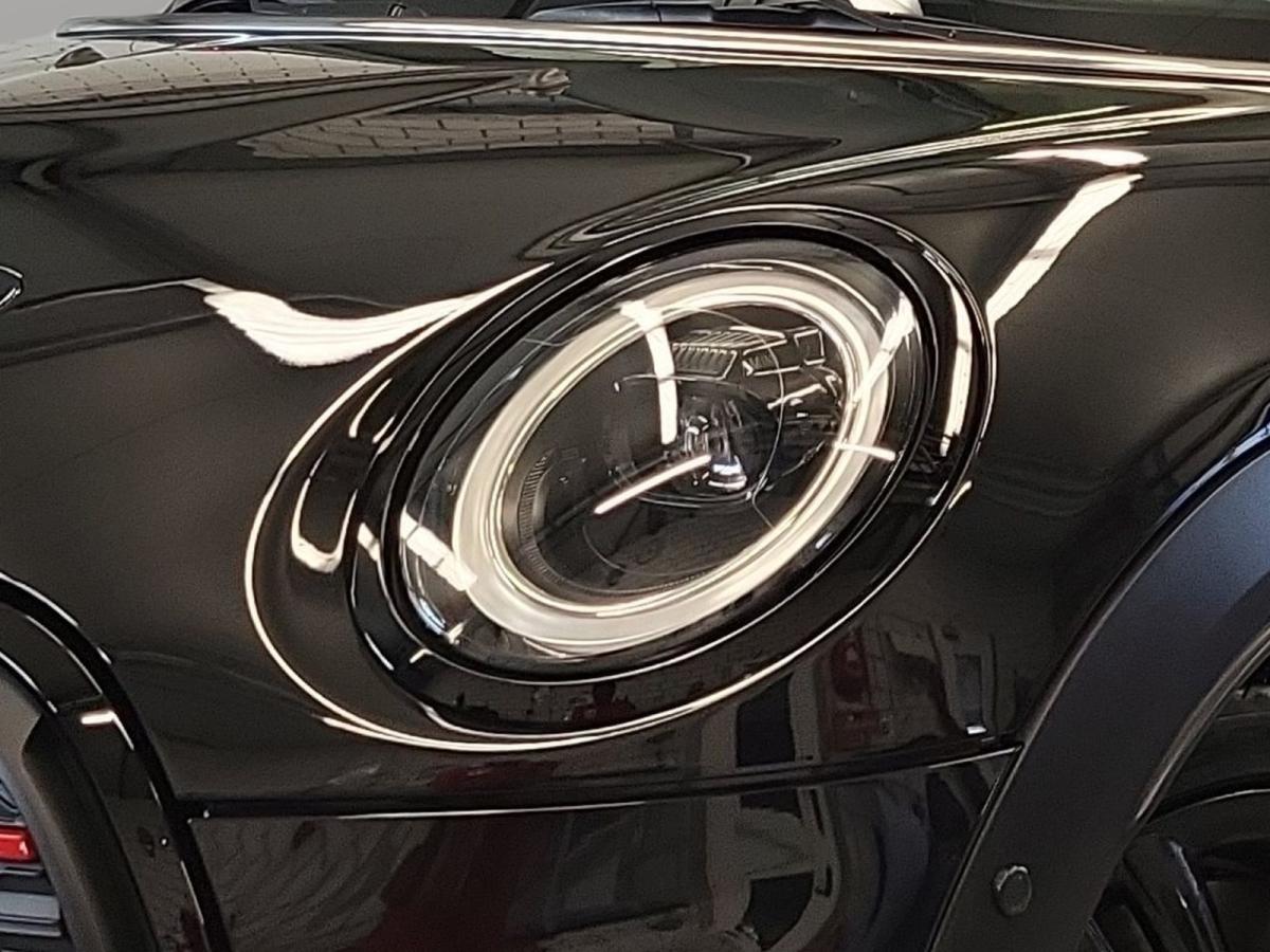 Originalaufnahme des Fahrzeugs Originalaufnahme des Fahrzeugs