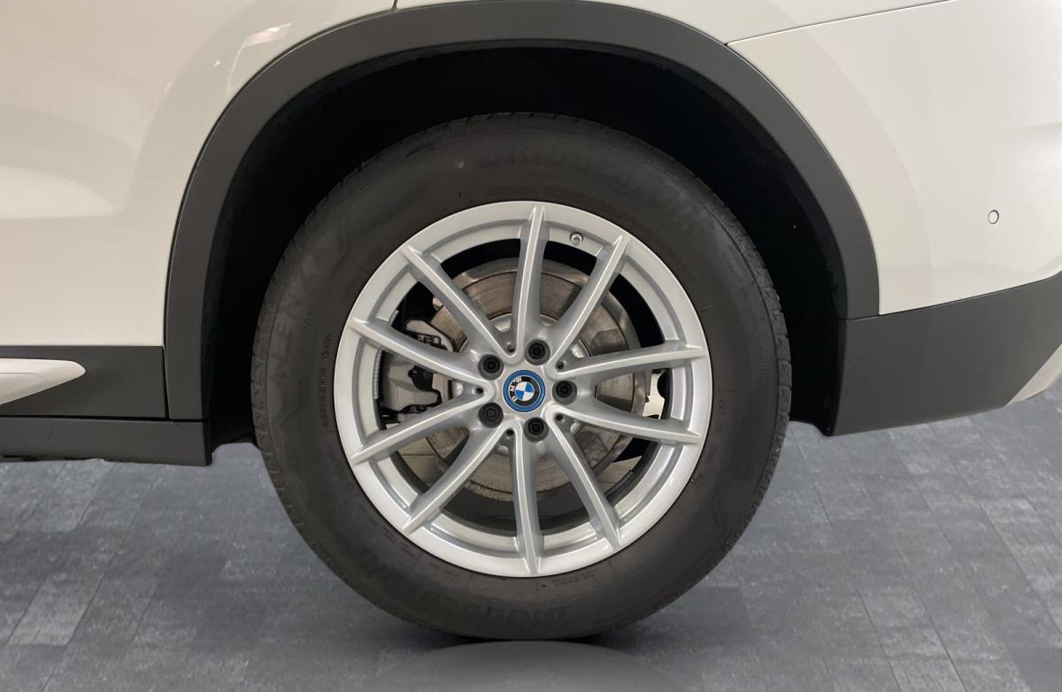 Originalaufnahme des Fahrzeugs Originalaufnahme des Fahrzeugs