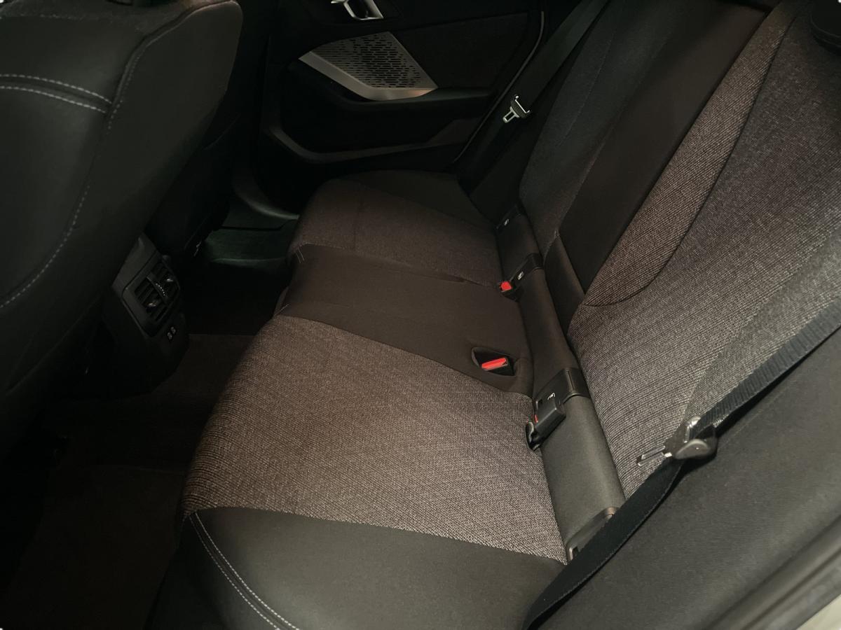 Originalaufnahme des Fahrzeugs Originalaufnahme des Fahrzeugs