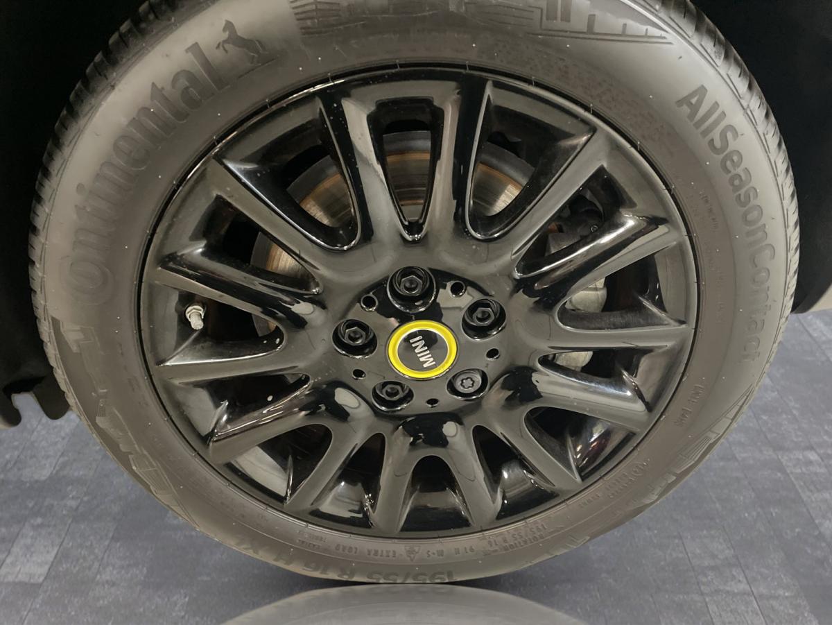 Originalaufnahme des Fahrzeugs Originalaufnahme des Fahrzeugs