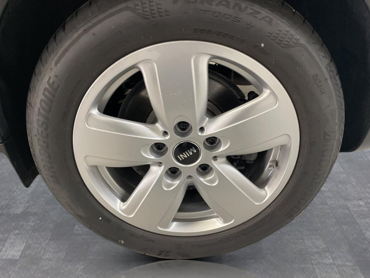 Originalaufnahme des Fahrzeugs Originalaufnahme des Fahrzeugs
