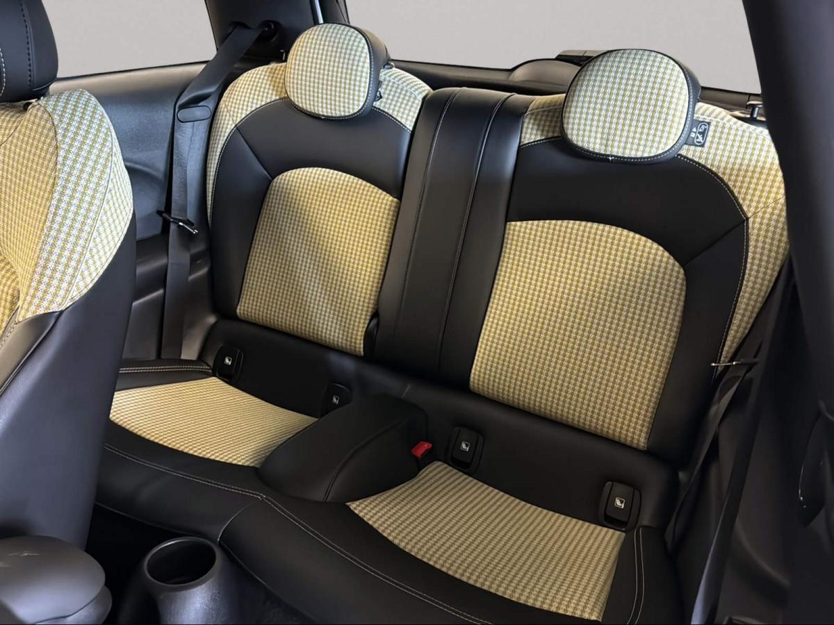 Originalaufnahme des Fahrzeugs Originalaufnahme des Fahrzeugs