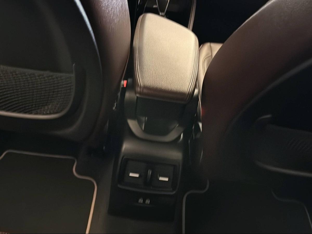 Originalaufnahme des Fahrzeugs Originalaufnahme des Fahrzeugs