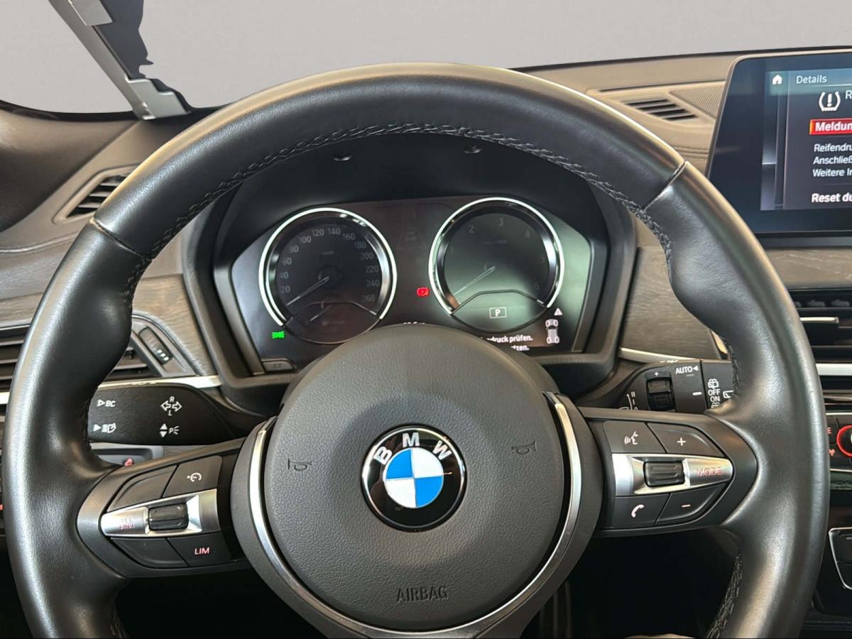 Originalaufnahme des Fahrzeugs Originalaufnahme des Fahrzeugs