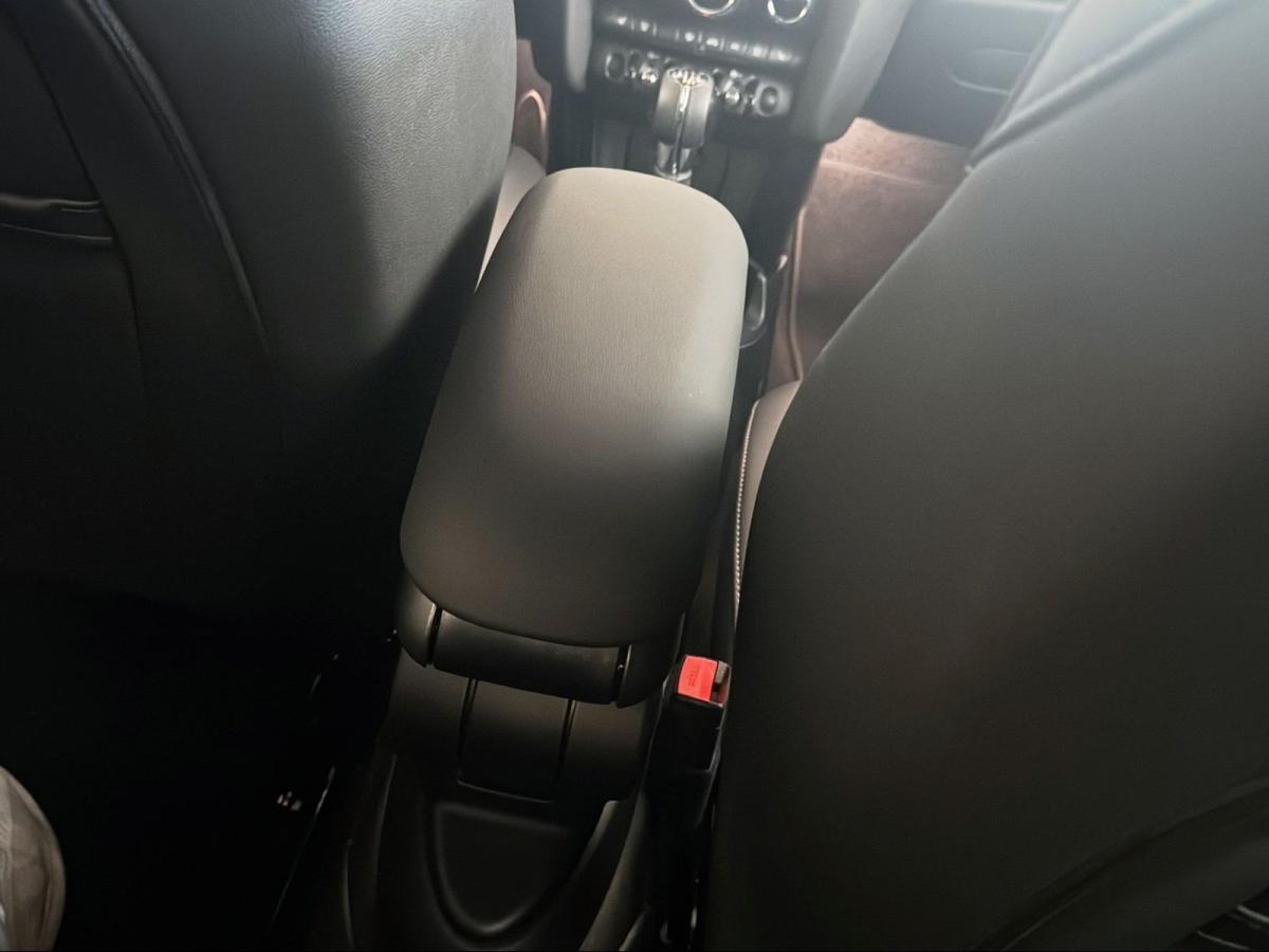 Originalaufnahme des Fahrzeugs Originalaufnahme des Fahrzeugs