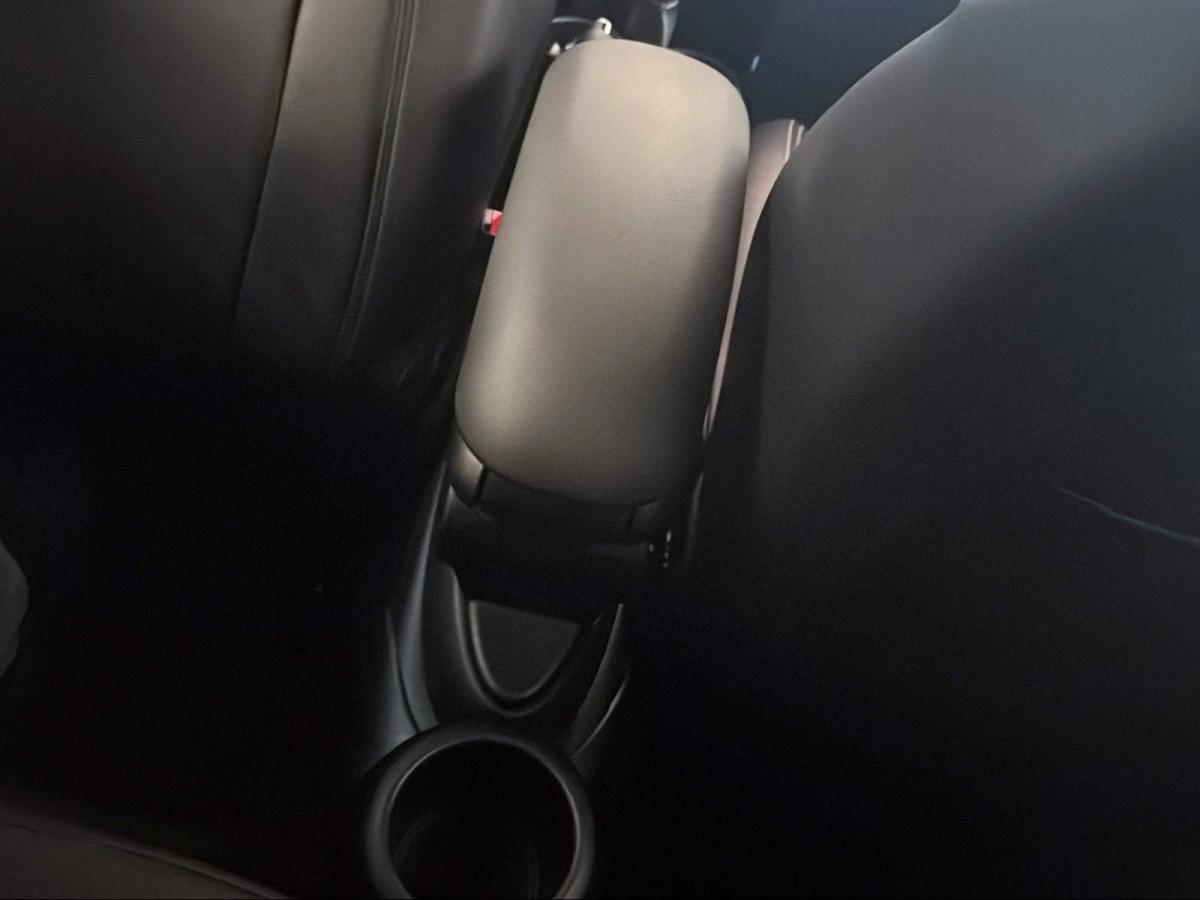 Originalaufnahme des Fahrzeugs Originalaufnahme des Fahrzeugs