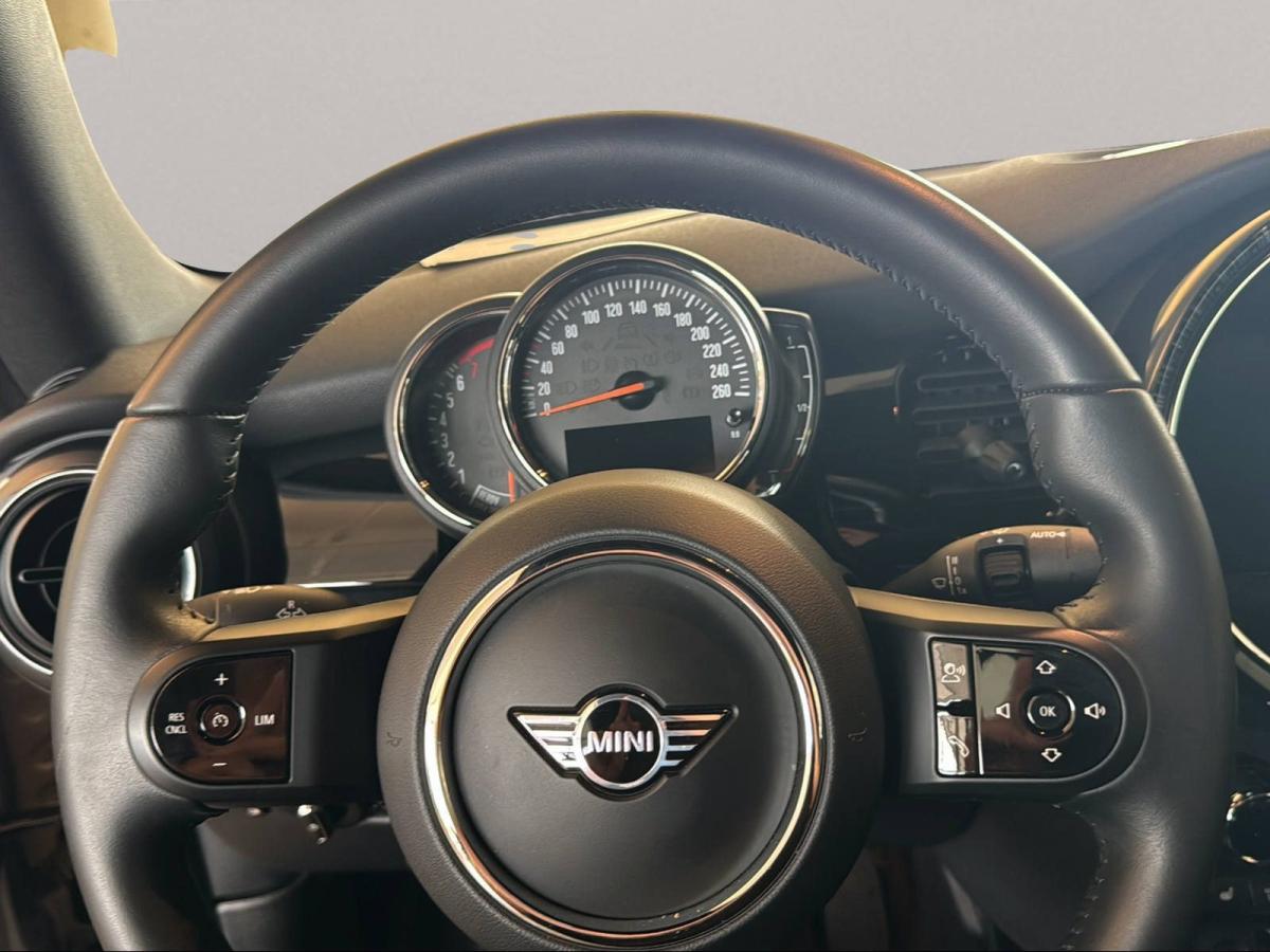 Originalaufnahme des Fahrzeugs Originalaufnahme des Fahrzeugs