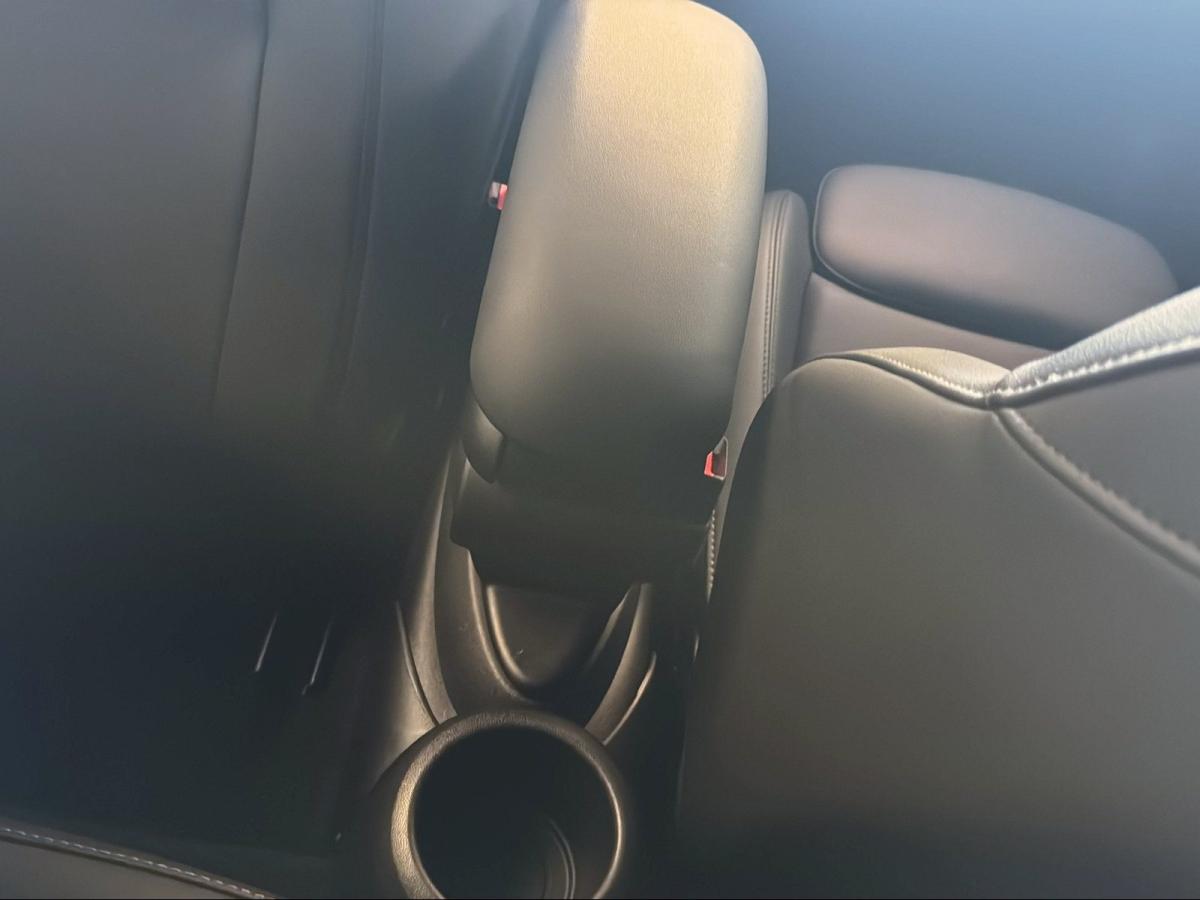 Originalaufnahme des Fahrzeugs Originalaufnahme des Fahrzeugs