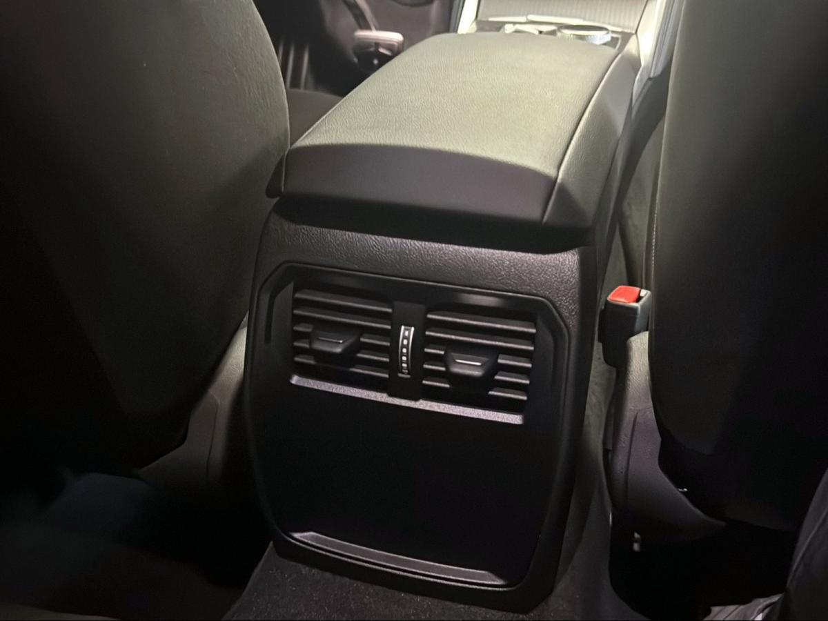 Originalaufnahme des Fahrzeugs Originalaufnahme des Fahrzeugs