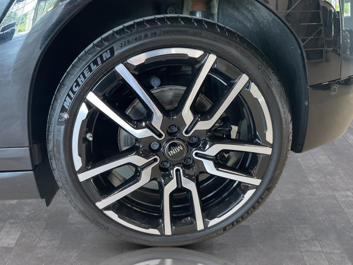 Originalaufnahme des Fahrzeugs Originalaufnahme des Fahrzeugs