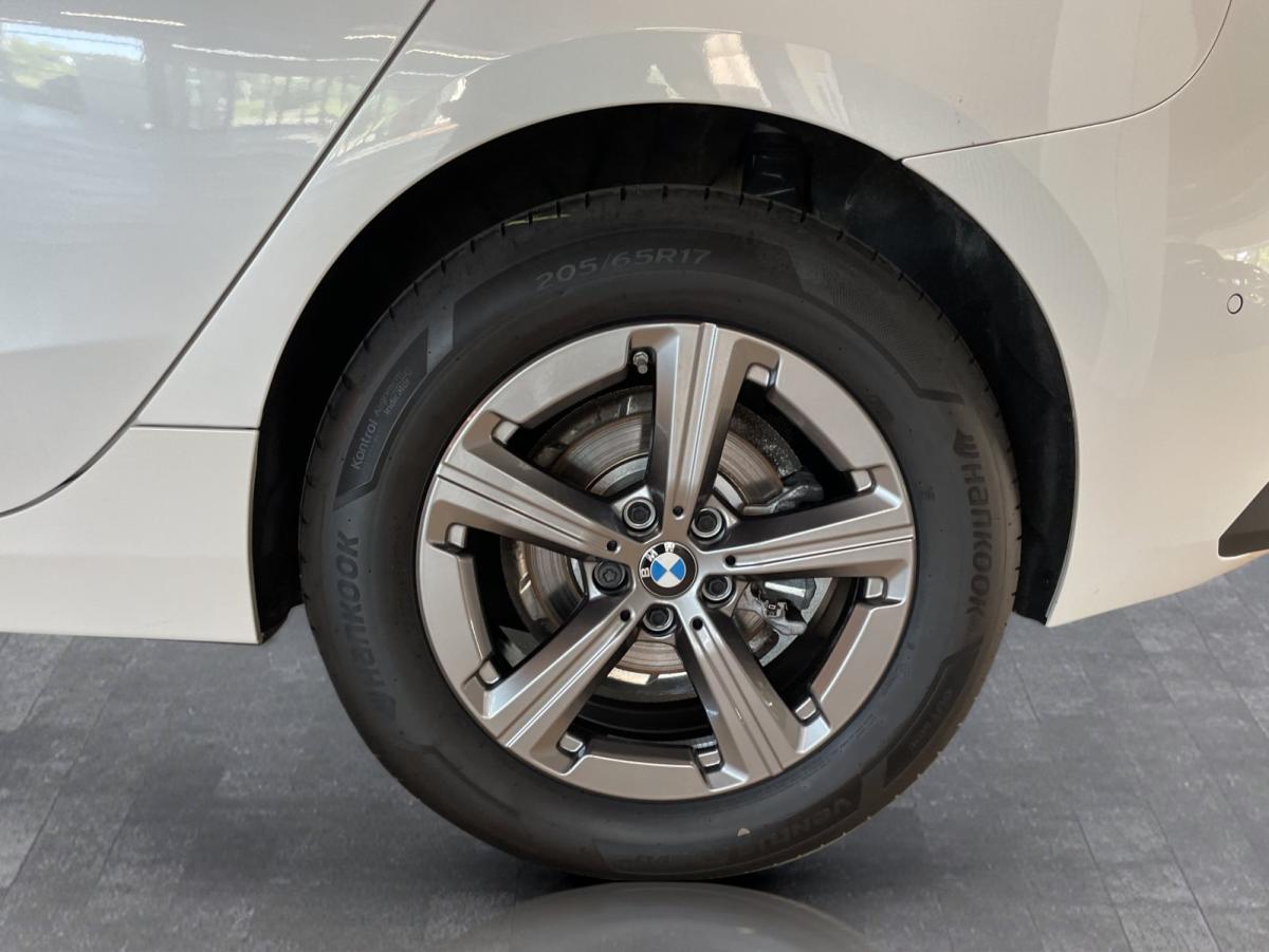 Originalaufnahme des Fahrzeugs Originalaufnahme des Fahrzeugs