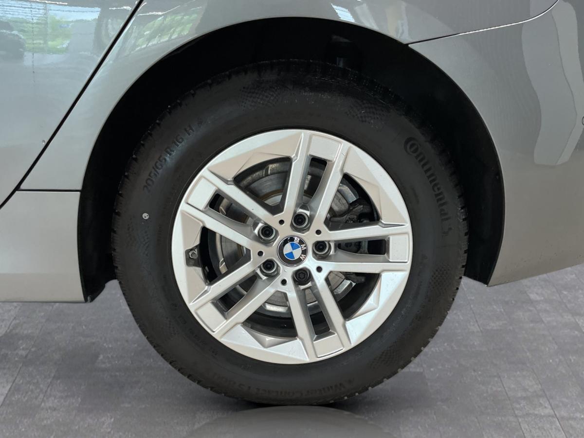 Originalaufnahme des Fahrzeugs Originalaufnahme des Fahrzeugs