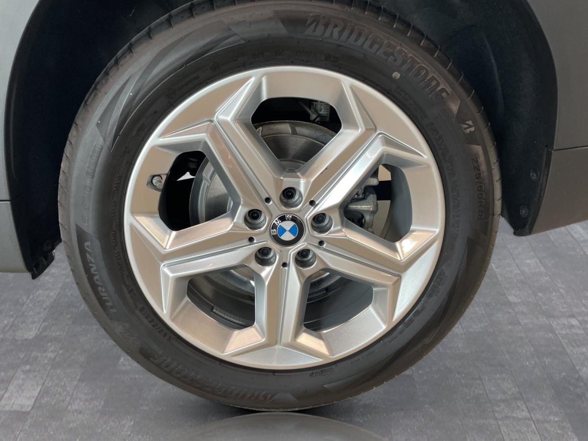Originalaufnahme des Fahrzeugs Originalaufnahme des Fahrzeugs