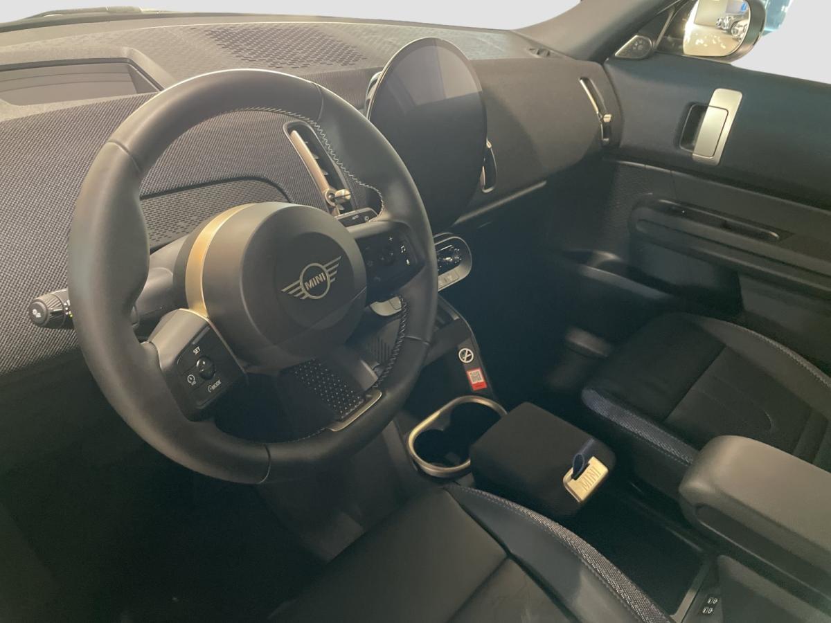Originalaufnahme des Fahrzeugs Originalaufnahme des Fahrzeugs
