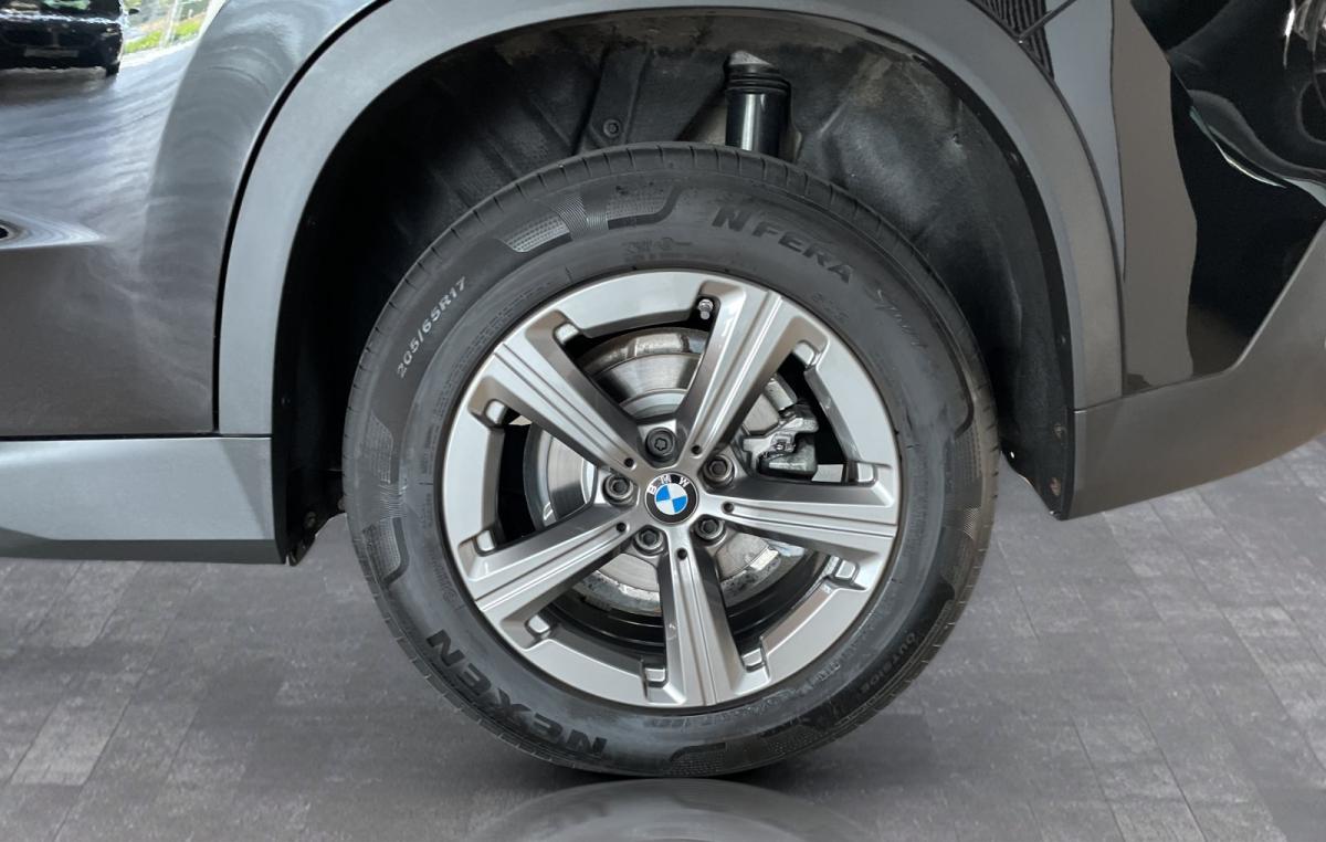 Originalaufnahme des Fahrzeugs Originalaufnahme des Fahrzeugs
