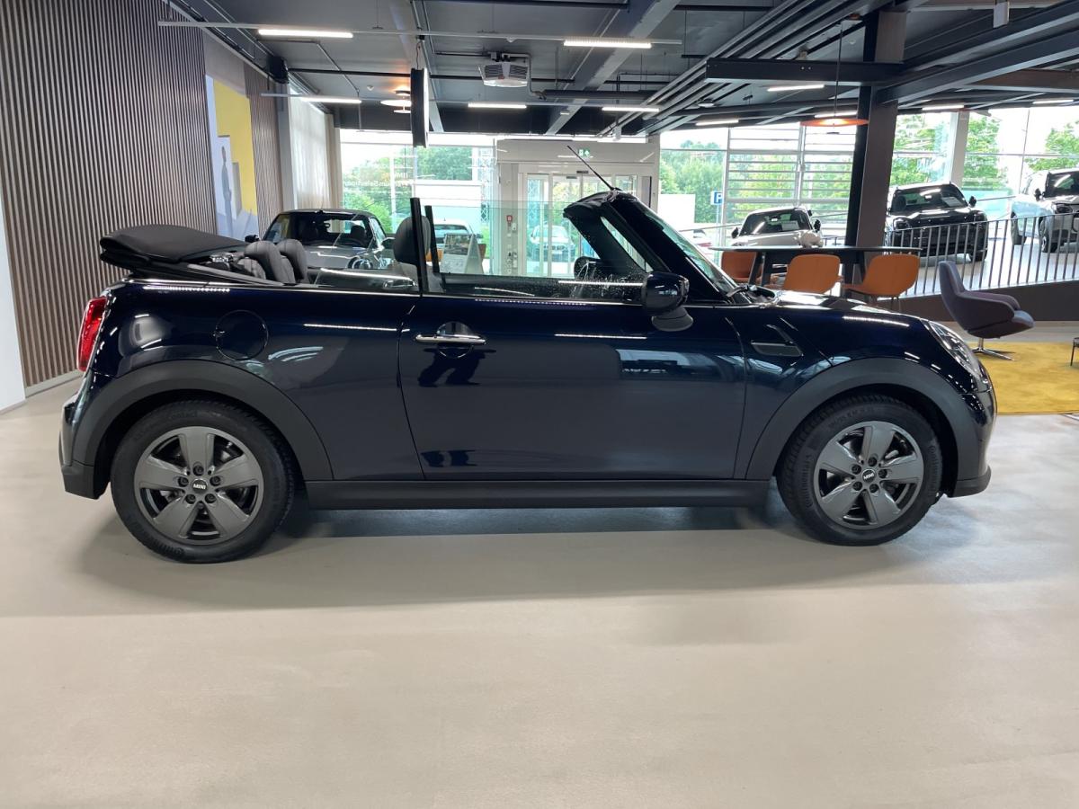 Originalaufnahme des Fahrzeugs Originalaufnahme des Fahrzeugs