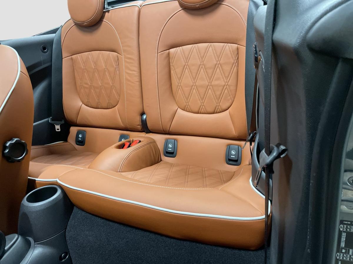 Originalaufnahme des Fahrzeugs Originalaufnahme des Fahrzeugs
