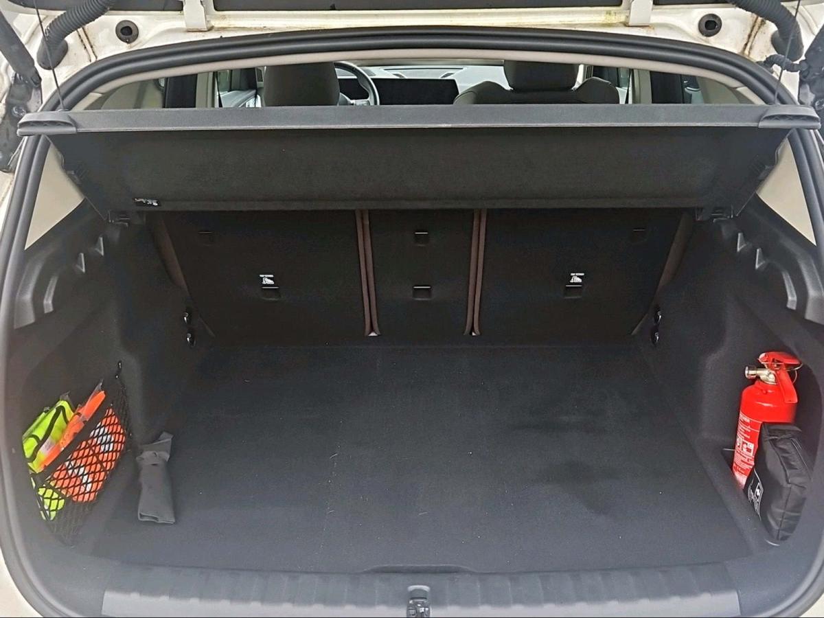 Originalaufnahme des Fahrzeugs Originalaufnahme des Fahrzeugs