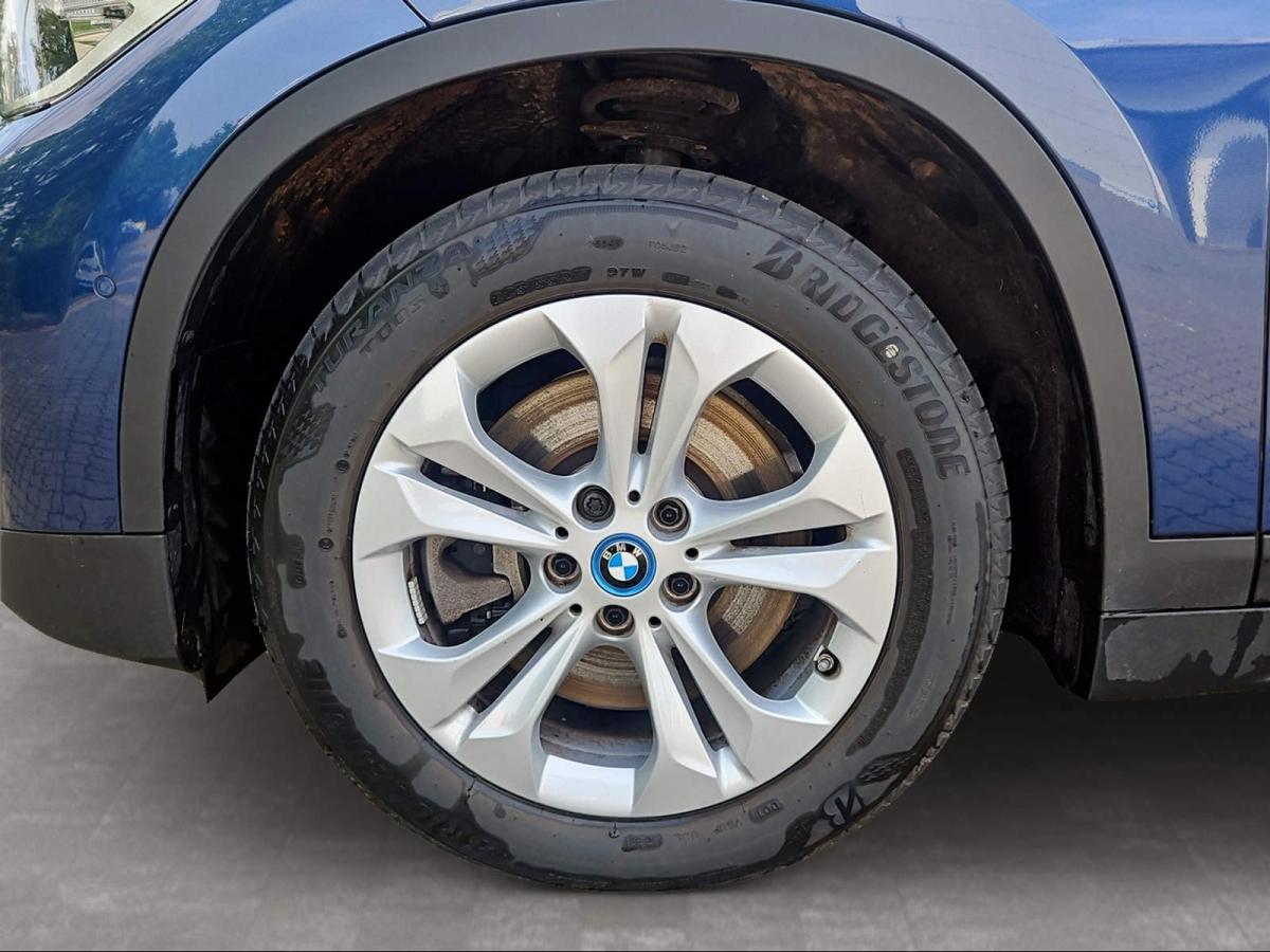 Originalaufnahme des Fahrzeugs Originalaufnahme des Fahrzeugs