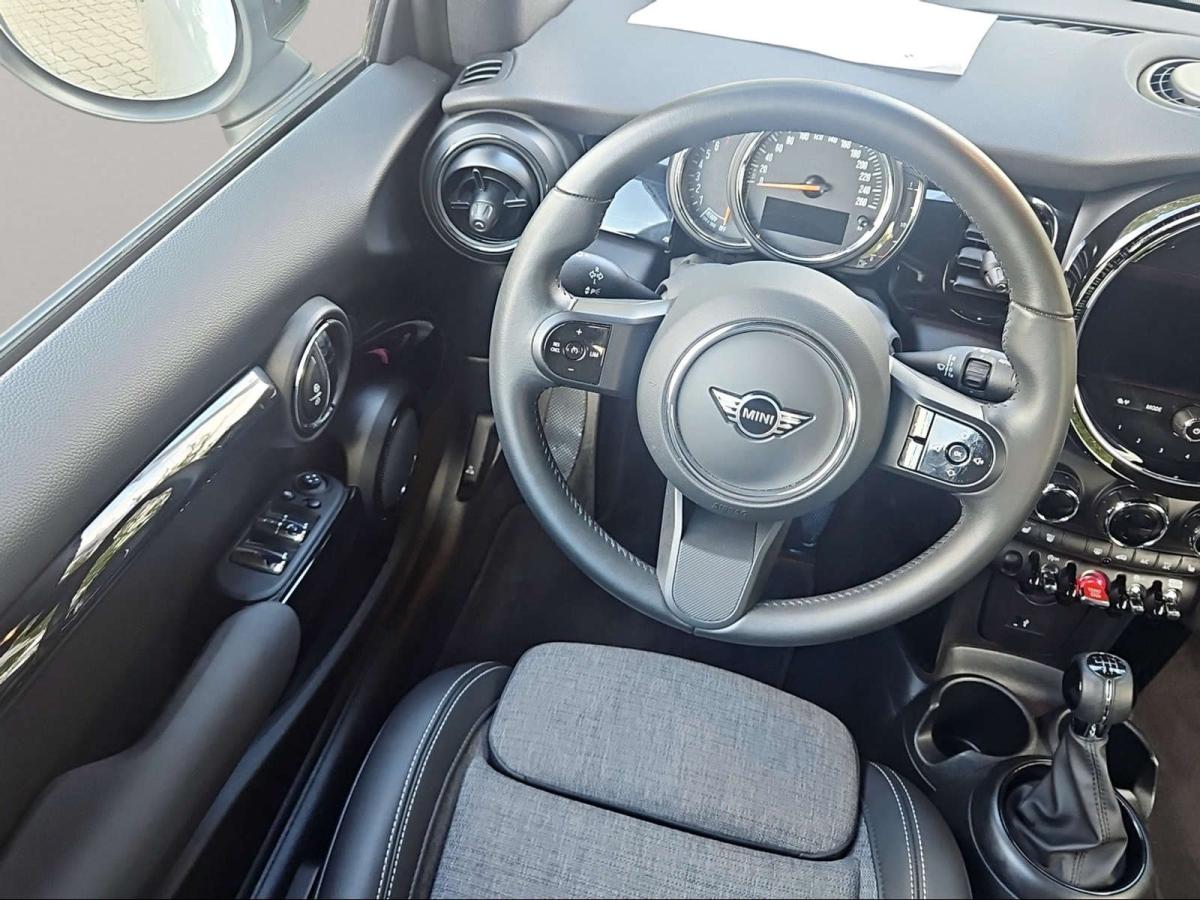 Originalaufnahme des Fahrzeugs Originalaufnahme des Fahrzeugs