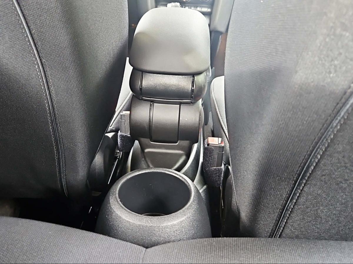 Originalaufnahme des Fahrzeugs Originalaufnahme des Fahrzeugs