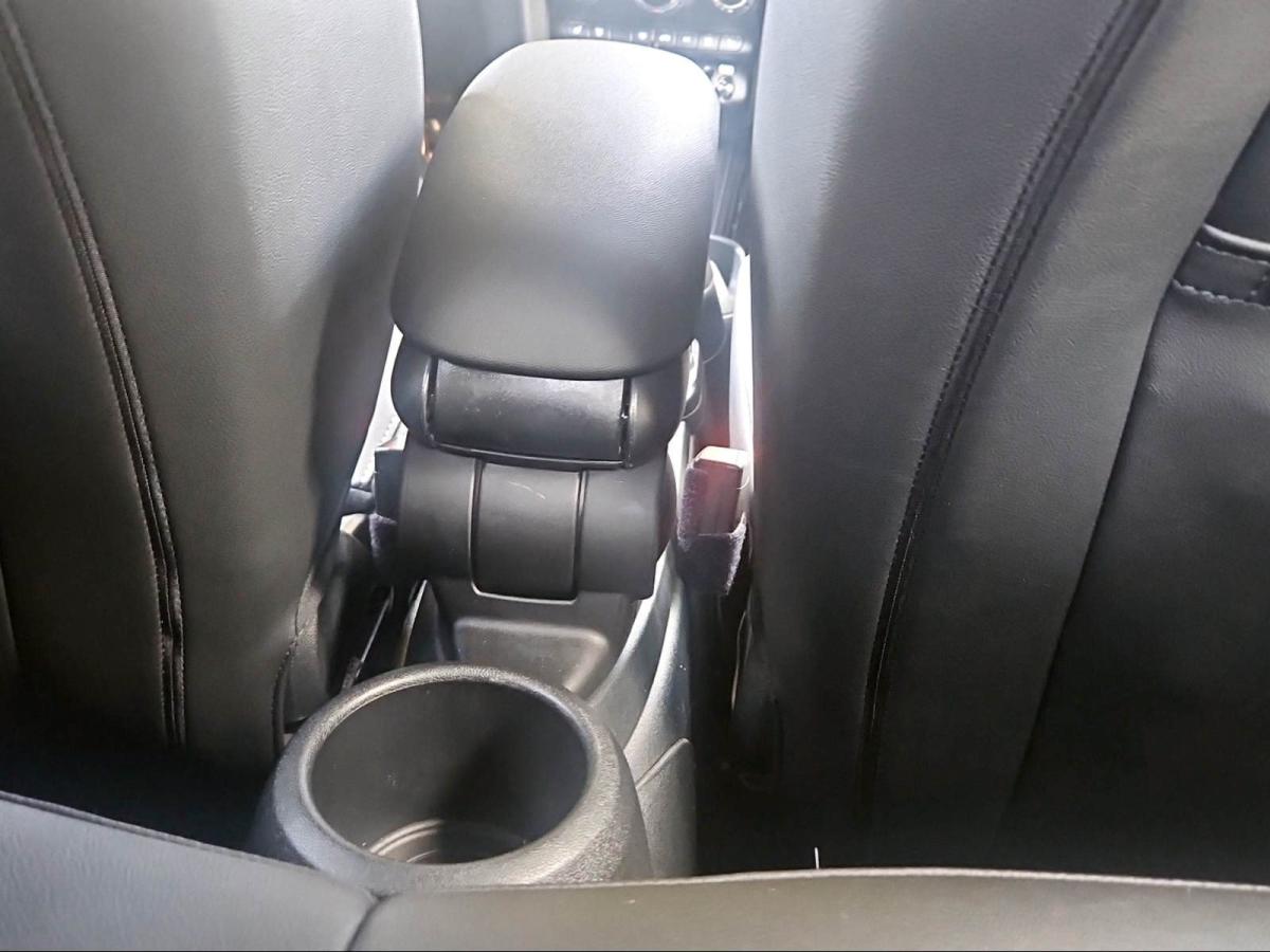 Originalaufnahme des Fahrzeugs Originalaufnahme des Fahrzeugs