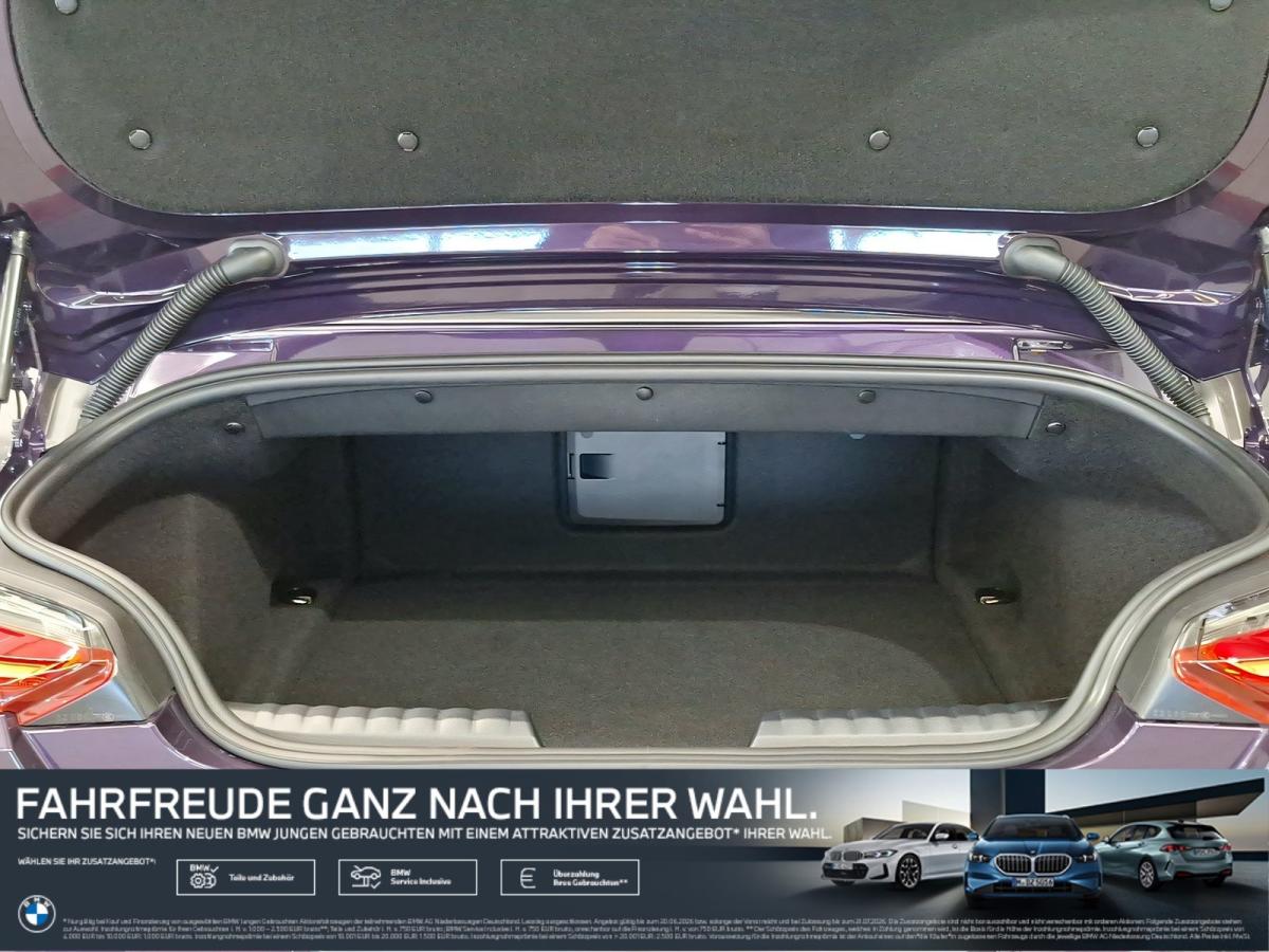BMW Z4 sDrive20i von hinten in Lila