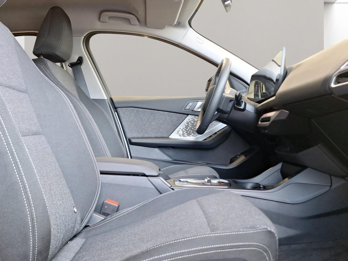 Originalaufnahme des Fahrzeugs Originalaufnahme des Fahrzeugs