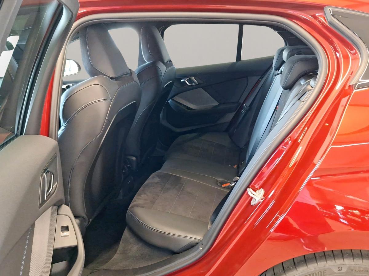 Originalaufnahme des Fahrzeugs Originalaufnahme des Fahrzeugs