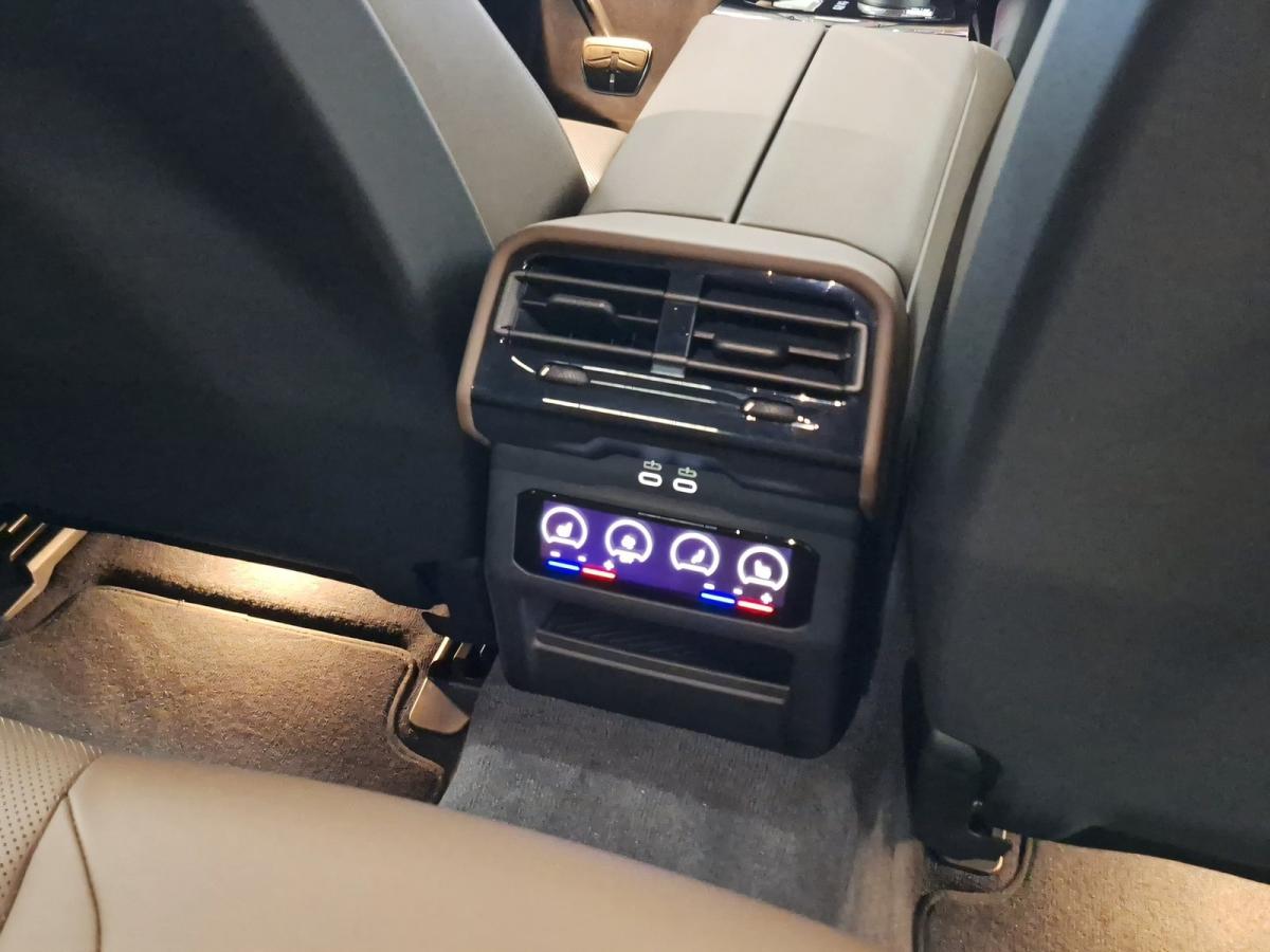 Originalaufnahme des Fahrzeugs Originalaufnahme des Fahrzeugs
