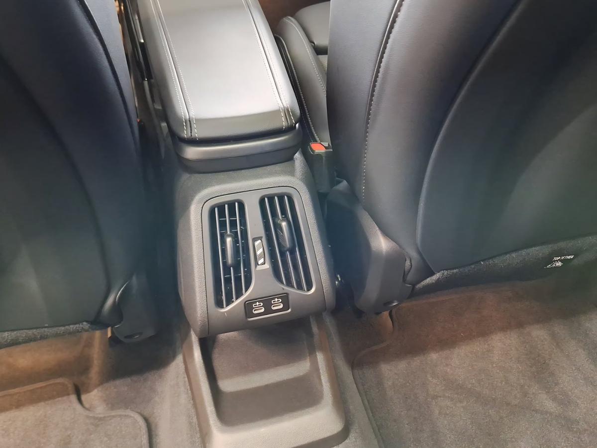 Originalaufnahme des Fahrzeugs Originalaufnahme des Fahrzeugs