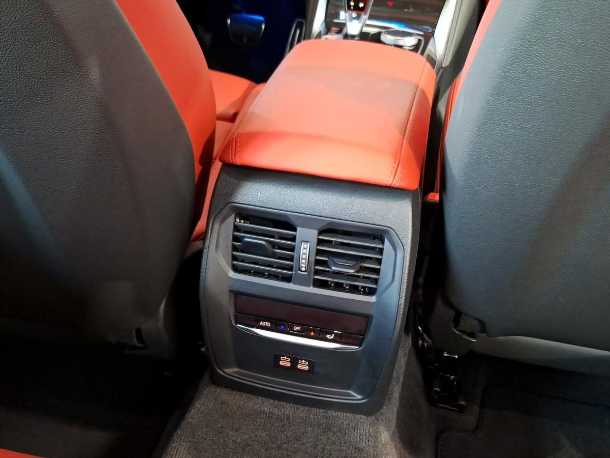 Originalaufnahme des Fahrzeugs Originalaufnahme des Fahrzeugs