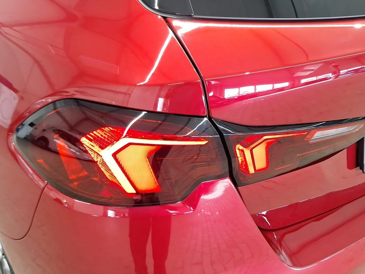Originalaufnahme des Fahrzeugs Originalaufnahme des Fahrzeugs