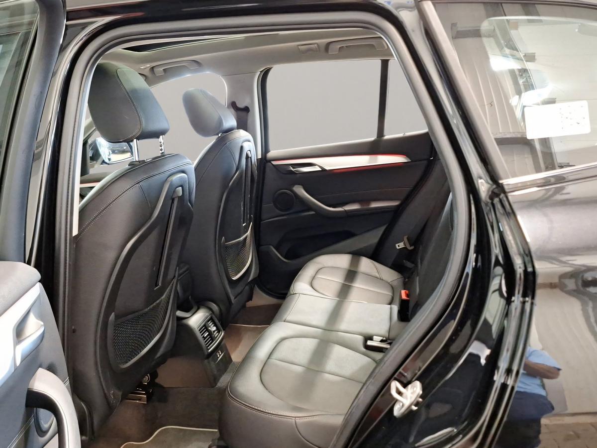Originalaufnahme des Fahrzeugs Originalaufnahme des Fahrzeugs