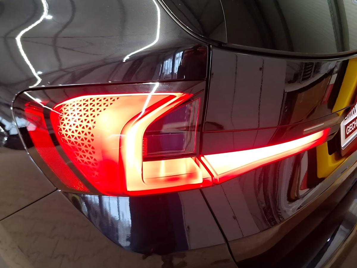 Originalaufnahme des Fahrzeugs Originalaufnahme des Fahrzeugs