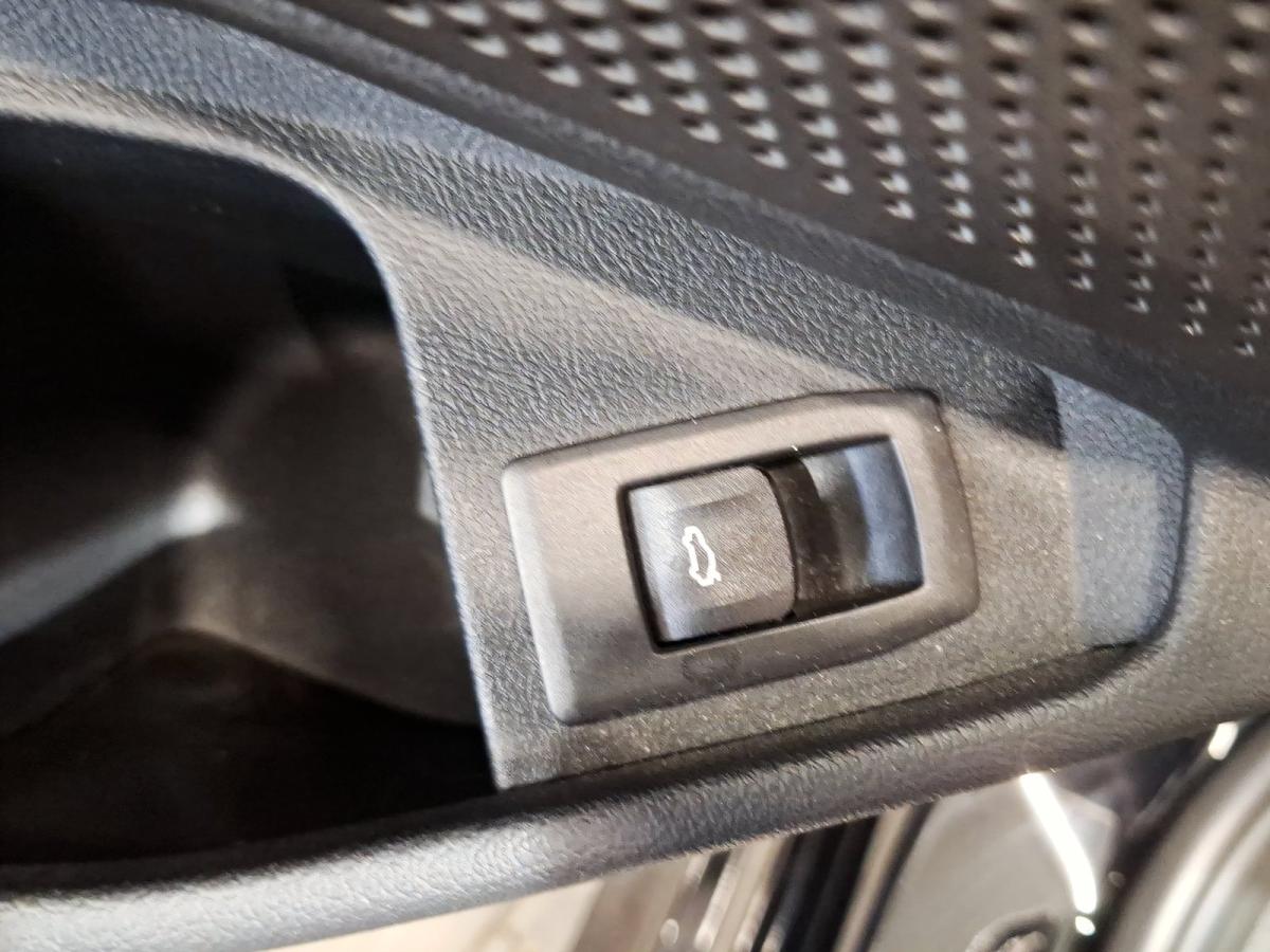 Originalaufnahme des Fahrzeugs Originalaufnahme des Fahrzeugs