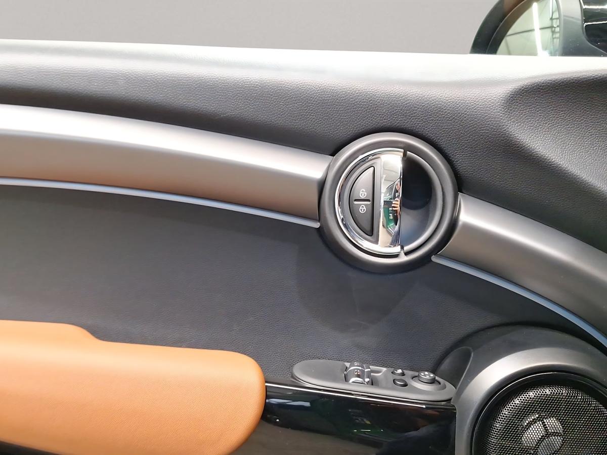 Originalaufnahme des Fahrzeugs Originalaufnahme des Fahrzeugs