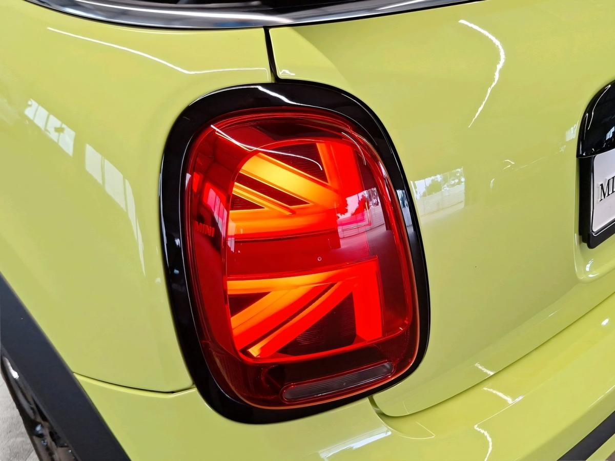 Originalaufnahme des Fahrzeugs Originalaufnahme des Fahrzeugs