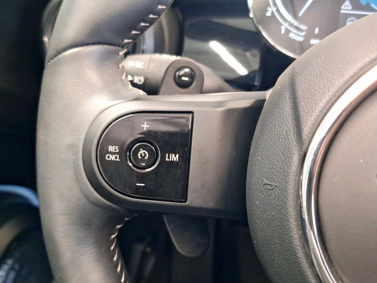 Originalaufnahme des Fahrzeugs Originalaufnahme des Fahrzeugs