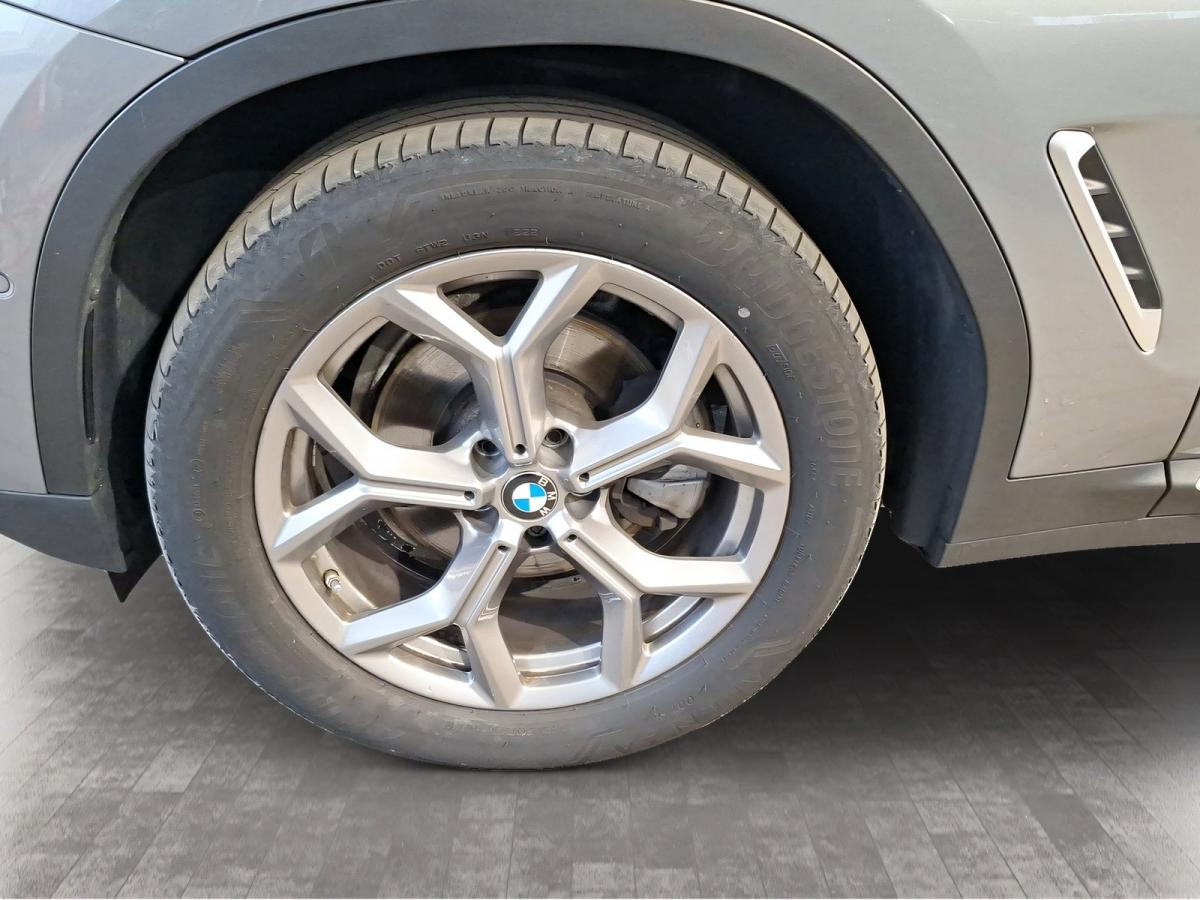Originalaufnahme des Fahrzeugs Originalaufnahme des Fahrzeugs