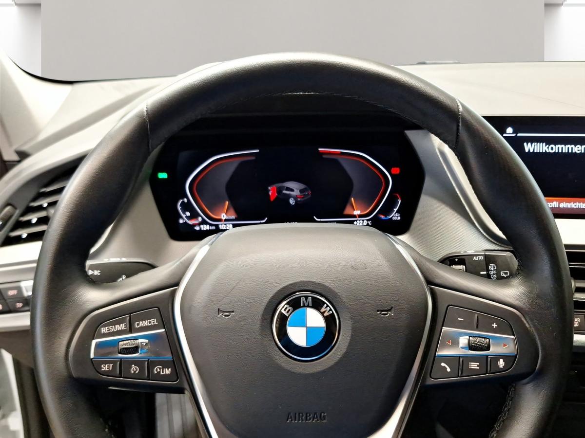 Originalaufnahme des Fahrzeugs Originalaufnahme des Fahrzeugs