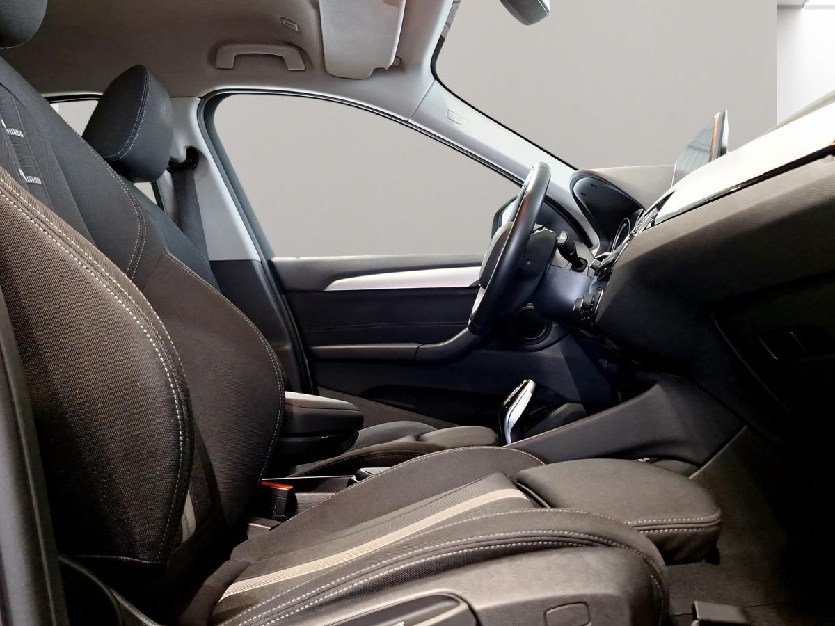 Originalaufnahme des Fahrzeugs Originalaufnahme des Fahrzeugs