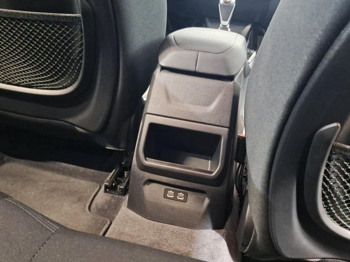 Originalaufnahme des Fahrzeugs Originalaufnahme des Fahrzeugs